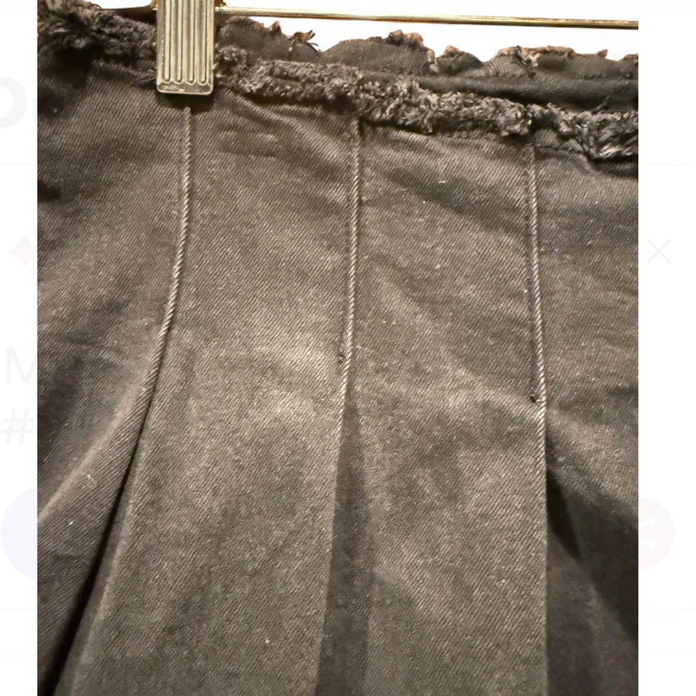 Stylish Black Pleated Mini Skirt. Never worn!
